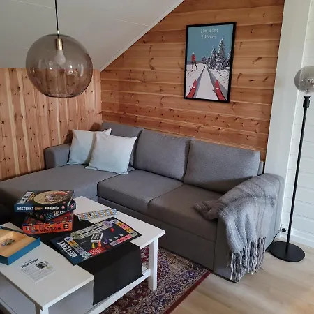 Large, Cozy, Family-friendly Bua Apartment Vossestrand
