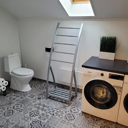Large, Cozy, Family-friendly Bua Appartamento Vossestrand