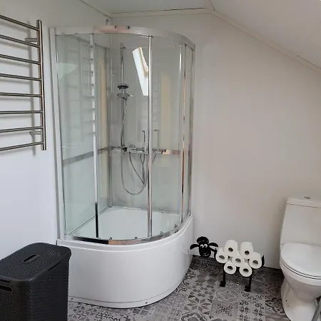 Large, Cozy, Family-friendly Bua Appartamento *