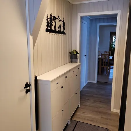 Appartamento Large, Cozy, Family-friendly Bua Vossestrand