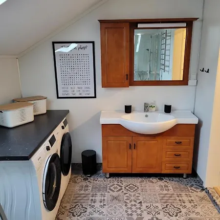 Large, Cozy, Family-friendly Bua